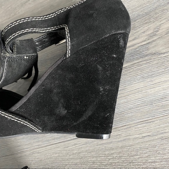 Enzo Angiolini Black Suede Fringe Wedges Shoes - Picture 8 of 16